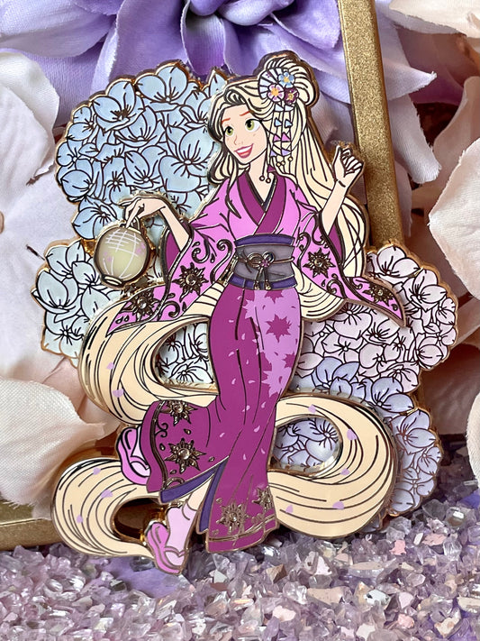 Punz Hanami in hand